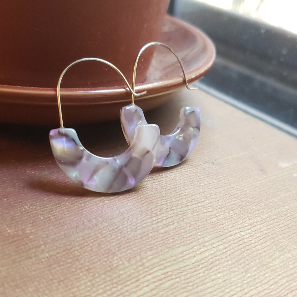 Loft Acrylic-Resin Earrings in  Oyster Rainbow